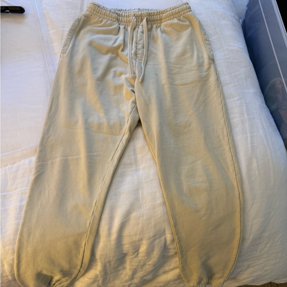 Talentless Cream Sweats - Size Large